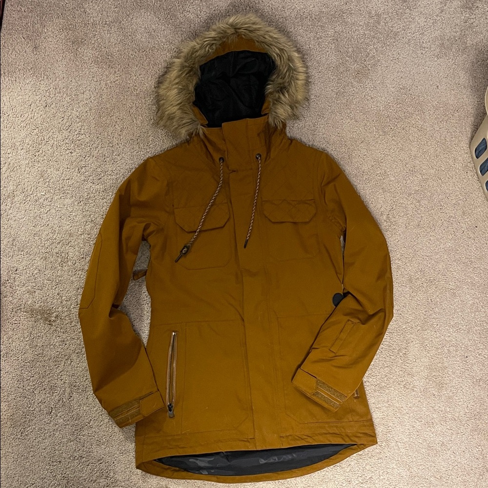 Volcom Women's brown Ski Jacket with Faux Fur Hood